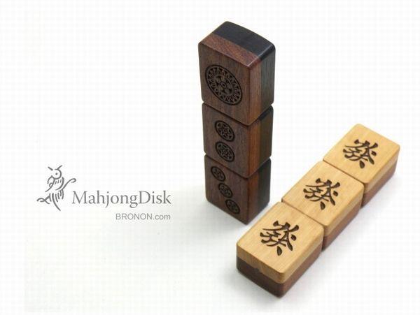 Phát hiện 17 túi ni lông nghi chứa cần sa trôi dạt vào bờ biển Quảng Ngãi -0